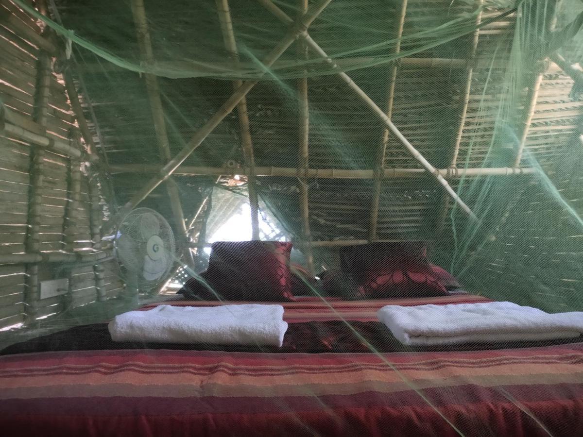 Green'S Guest House Auroville Room photo